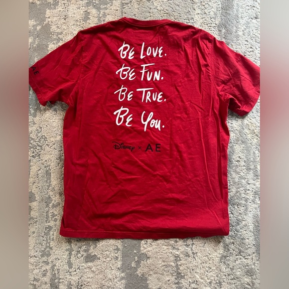 Disney & AE XL Super Comy T-shirt - Picture 4 of 4